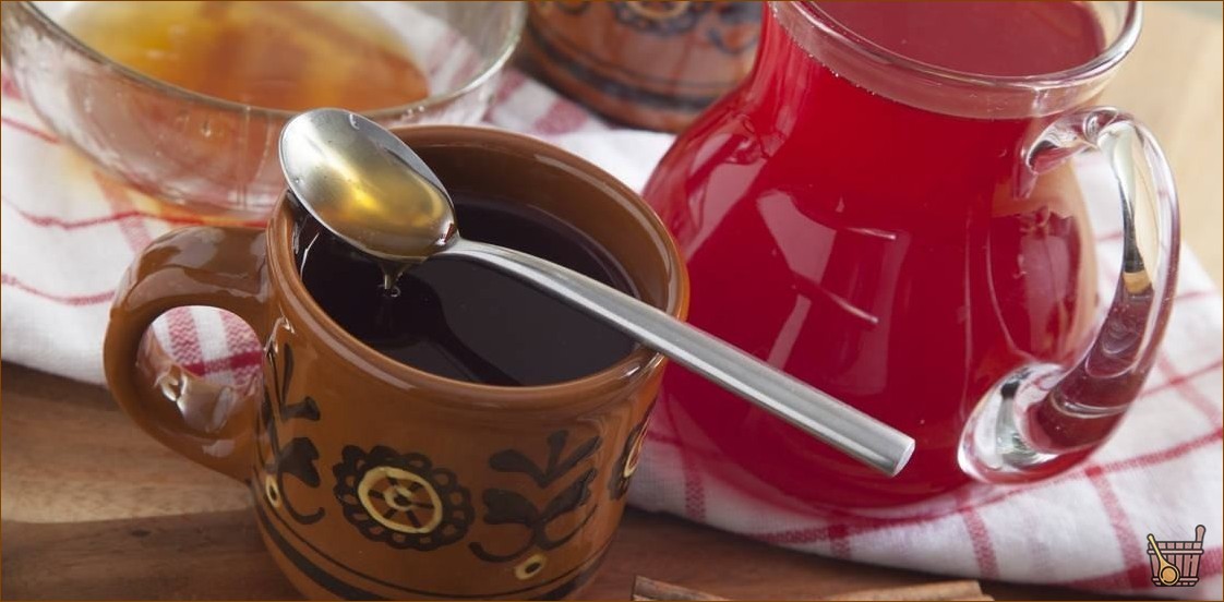 Вкусно и полезно: пять традиционных рецептов сбитня для бани
